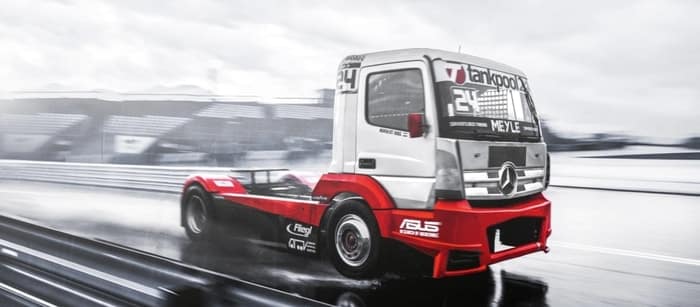 MERCEDES-BENZ TRUCK RACING